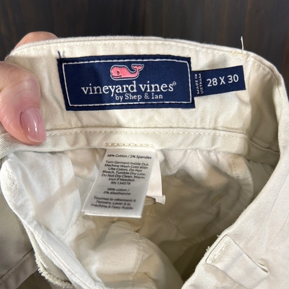 Vineyard Vine's Men's Tan Khaki Pants 28x30 - Picture 3 of 3